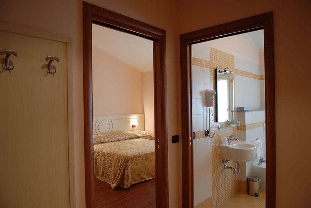 Hotel Plazza Porcari المظهر الخارجي الصورة